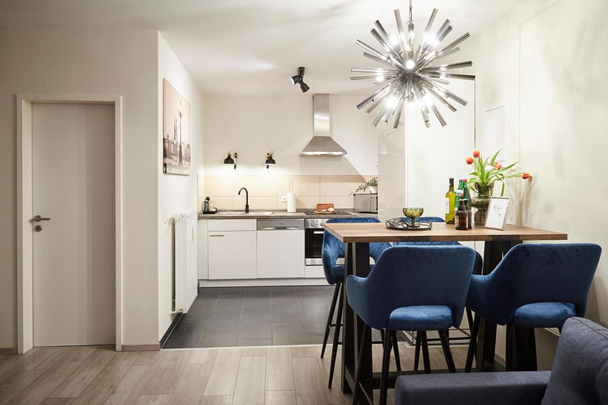 R B Business Am Flughafen Fuer 1-5 Personen - Ideal Fuer Geschaeftsreisende Und Familien - Kueche - Waschtrockner - Smart Tv Lejlighed